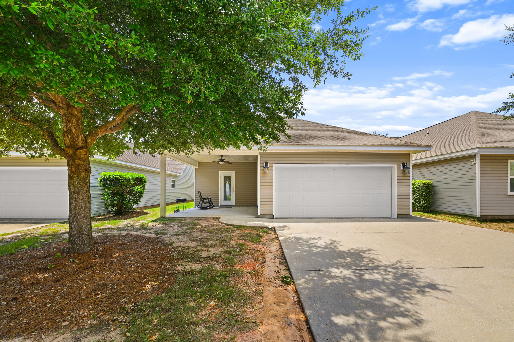 253 Nelly Street Freeport, FL 32439 - Photo 2 of 47
