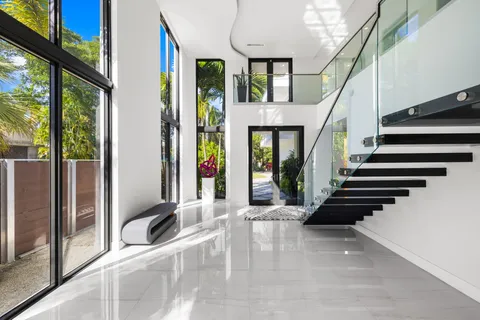 $6,495,000 | 3770-3792 Kumquat Avenue, Miami, FL 33133