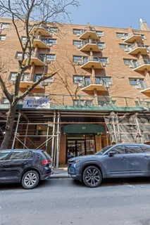 a car parked in front of a building