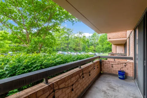 $439,900 | 2230 George C Marshall Drive, Unit 305, Falls Church, VA 22043