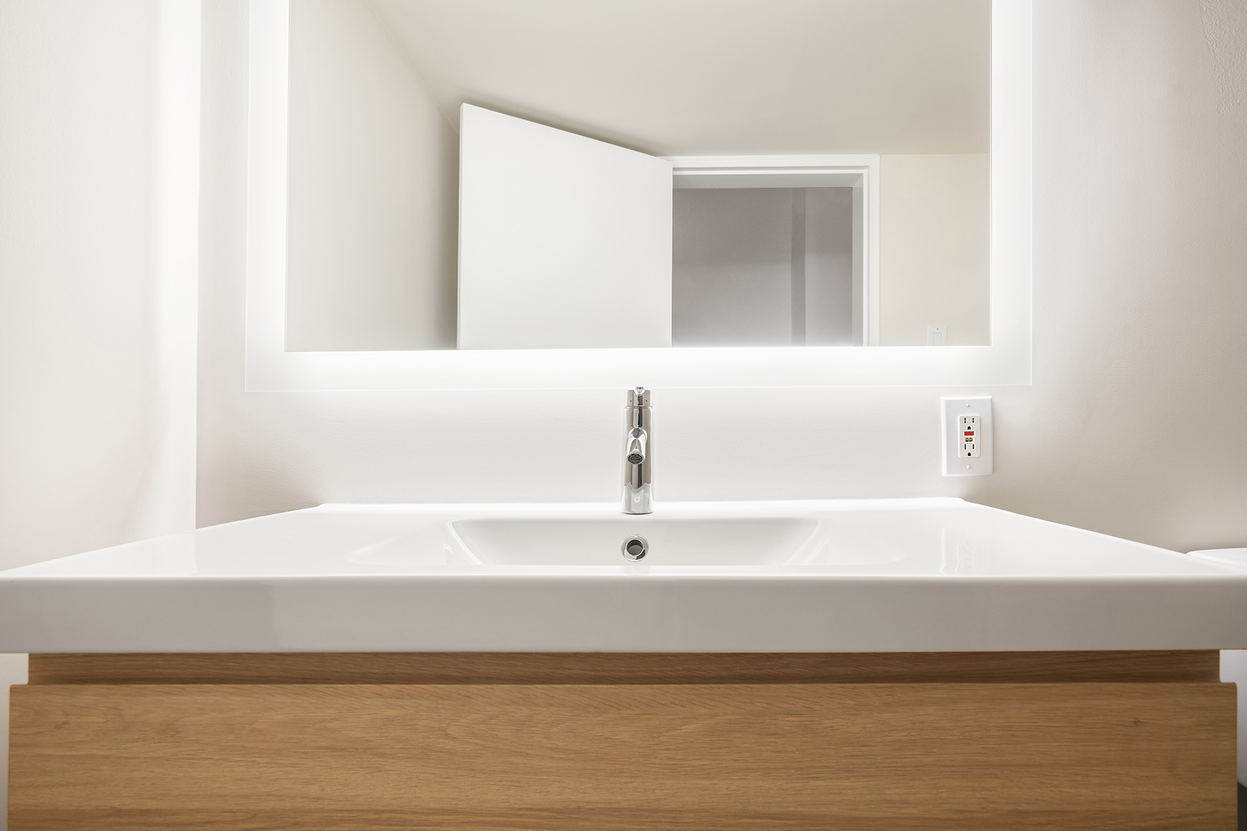 421 Hudson Street, Unit 519 Manhattan, NY 10014 - Photo 9 of 18