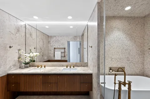 $4,600,000 | 527 West 27th Street, Unit 6S | Chelsea