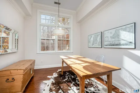 $2,295,000 | 3 Hickory Lane, Darien, CT 06820