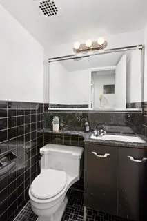 $950,000 | 1160 3rd Avenue, Unit PHB | Lenox Hill