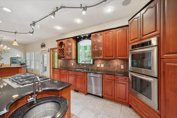 $3,945,000 | 115 Skyline Drive, Watchung, NJ 07069