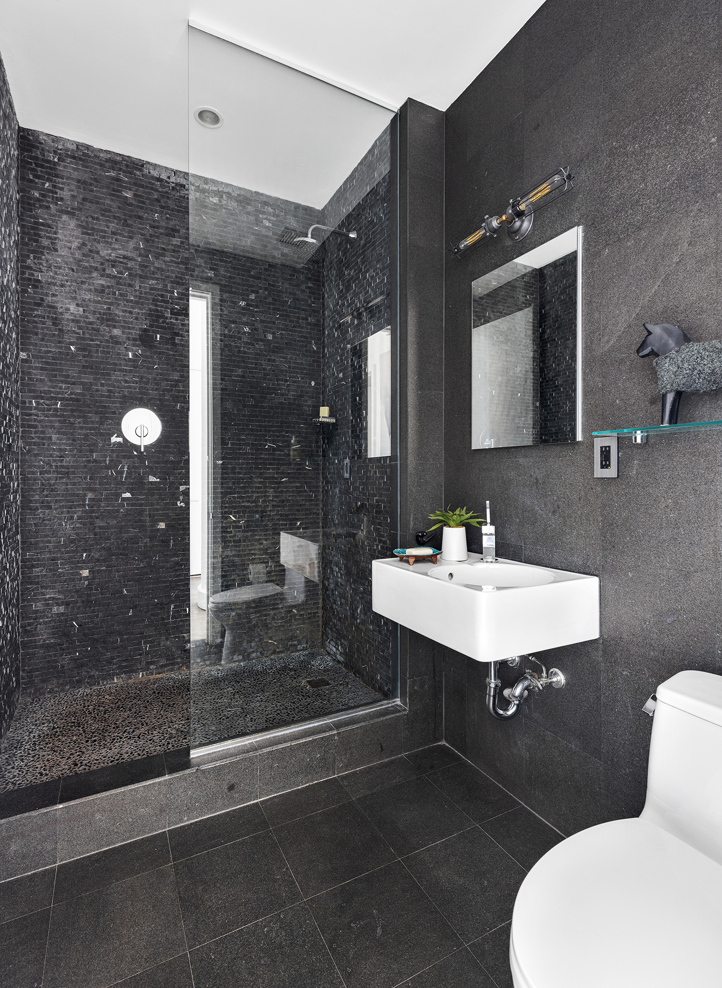 360 Furman Street, Unit 836 Brooklyn, NY 11201 - Photo 20 of 36