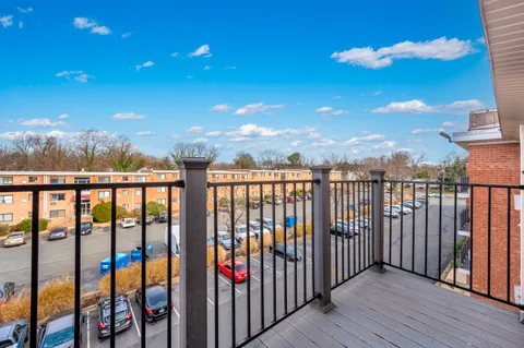 $259,900 | 6706 James Lee Street, Unit 350, Falls Church, VA 22042