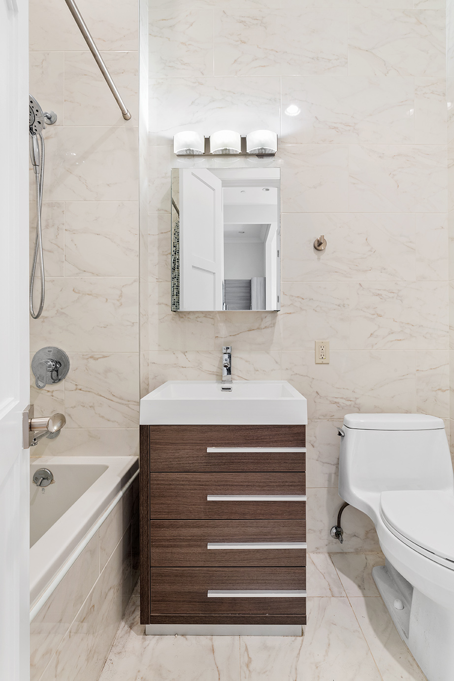 379 Prospect Avenue, Unit 3B Brooklyn, NY 11215 - Photo 8 of 12