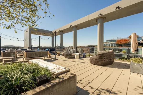 $1,095,000 | 70 N Street Southeast, Unit N601, Washington, DC 20003