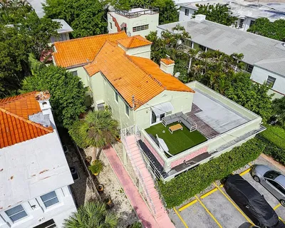 $3,800,000 | 2822 Pine Tree Drive, Miami Beach, FL 33140