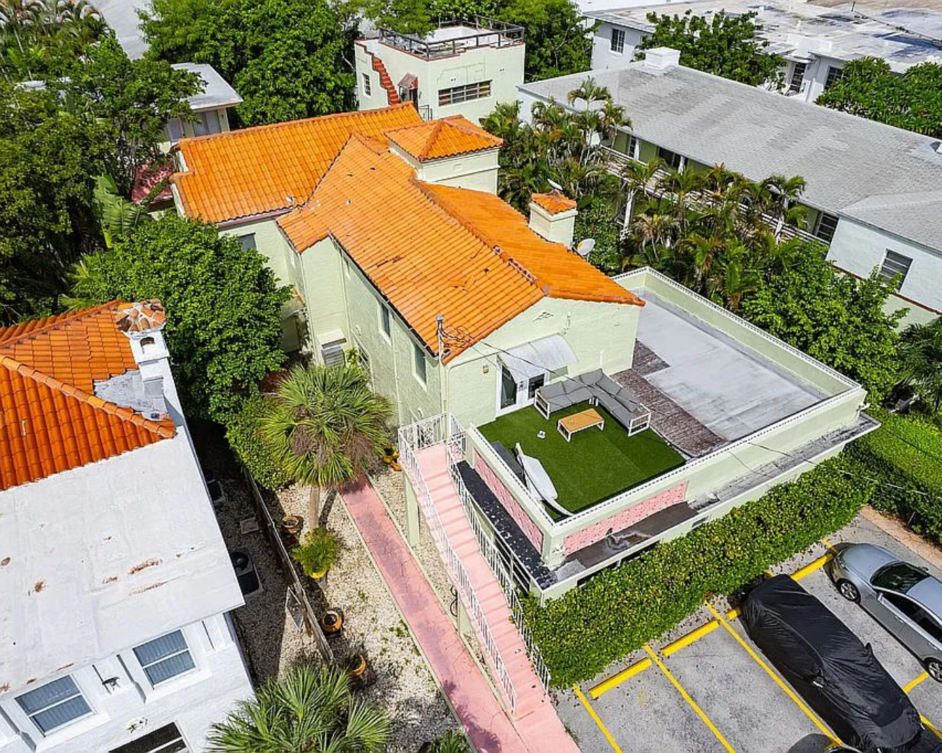 2822 Pine Tree Drive Miami Beach, FL 33140 - Photo 2 of 21 an aerial view of a house