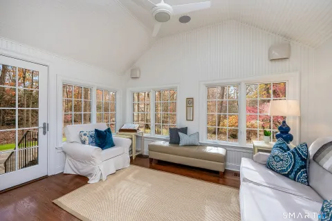 $2,295,000 | 3 Hickory Lane, Darien, CT 06820