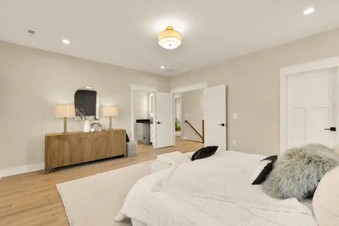 Contact Agent | Longview Drive, Alexandria, VA 22314