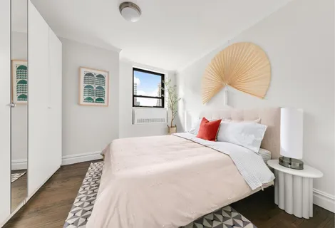 $1,295,000 | 3 Hanover Square, Unit 17C | Financial District