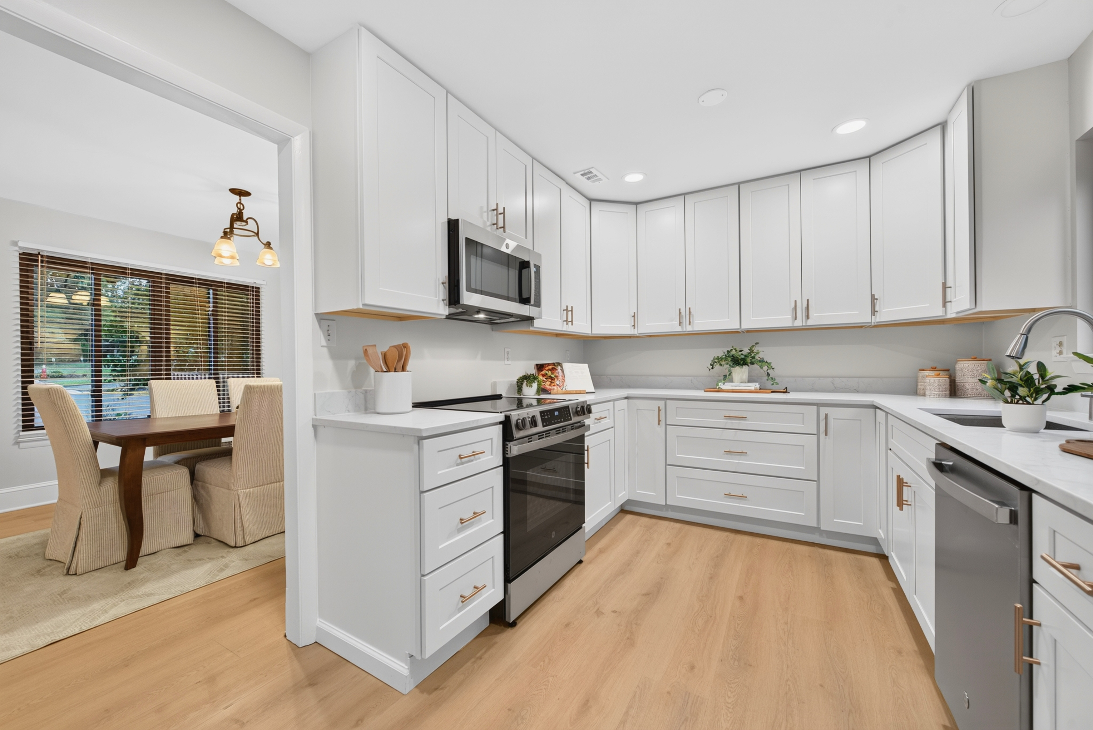 1427 Green Run Lane Reston, VA 20190 - Photo 12 of 46 Gallery Image 12