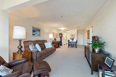 $259,000 | 100 Thorndale Drive, Unit 204, San Rafael, CA 94903