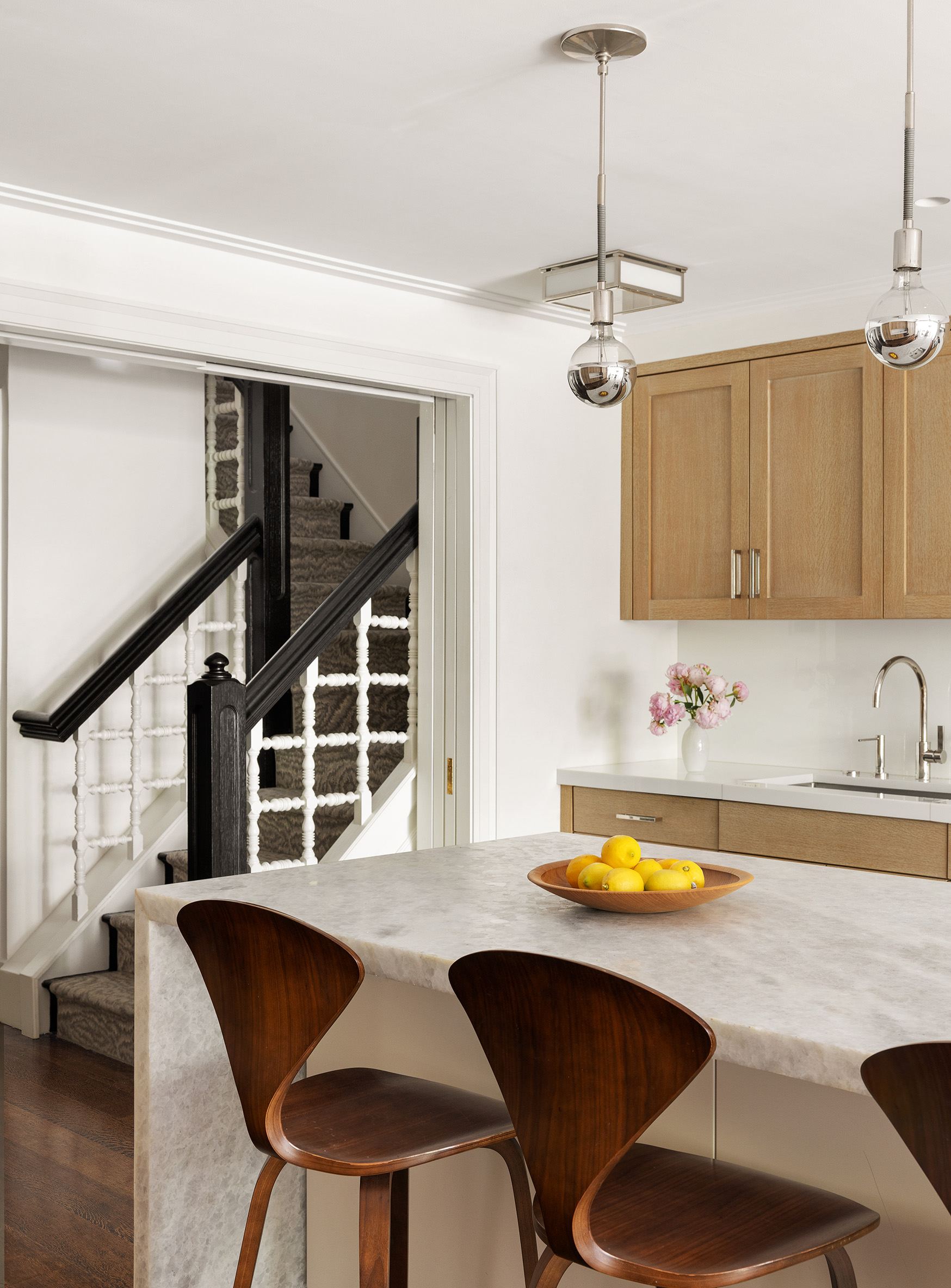 135 West 77th Street Manhattan, NY 10024 - Photo 6 of 32 a view of a dining room with furniture window and wooden floor
