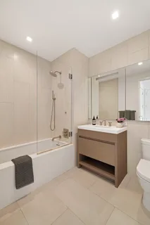 $2,770,000 | 360 East 89th Street, Unit 14C | Upper East Side