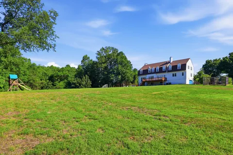 $1,325,000 | 14200 White Water Way, Darnestown, MD 20878