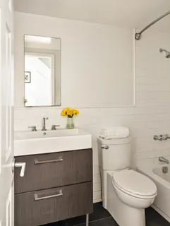 $1,750,000 | 210 President Street, Unit 1R | Carroll Gardens