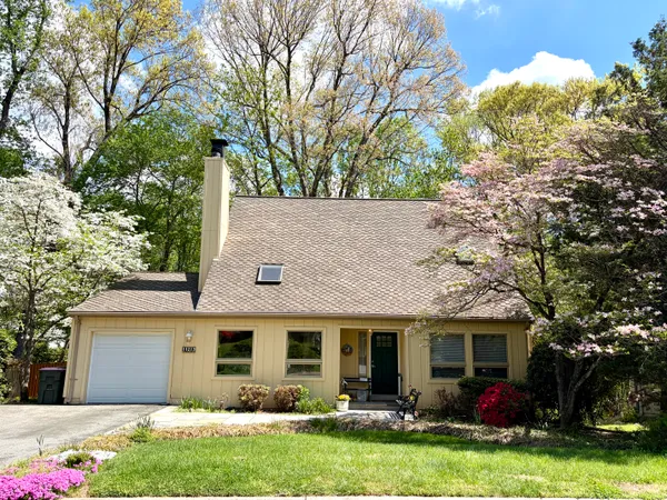 $989,000 | 11213 Angus Place, Potomac, MD 20854
