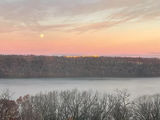 900 West 190th Street, Unit 9B Manhattan, NY 10040 - Photo 16 of 16 a view of a yard