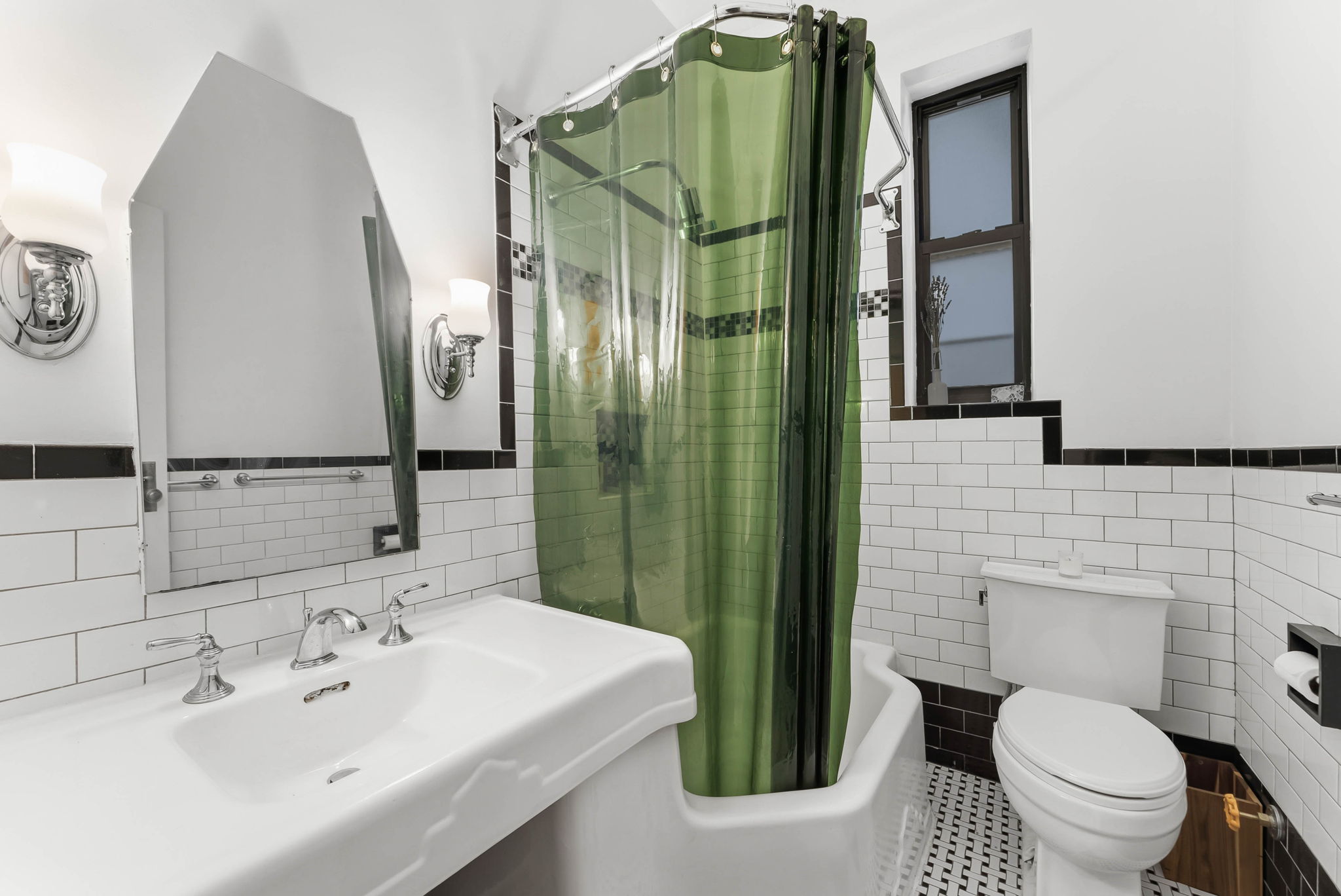 668 Riverside Drive, Unit 4E Manhattan, NY 10031 - Photo 6 of 10