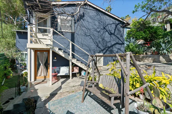 $1,495,500 | 3320 Hamilton Way, Los Angeles, CA 90026