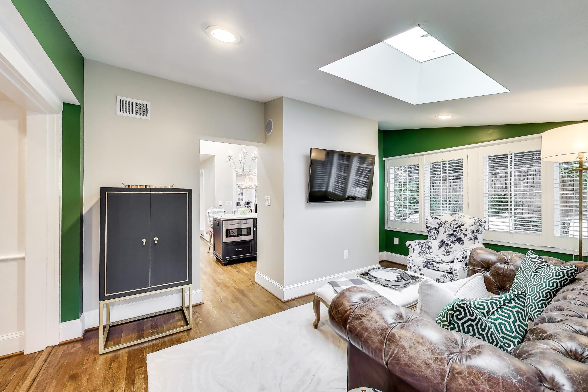 5205 Falmouth Road Bethesda, MD 20816 - Photo 9 of 50