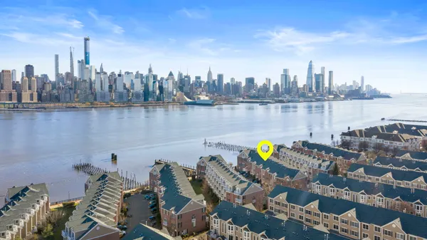 $8,000 | 436 Albany Court, West New York, NJ 07093