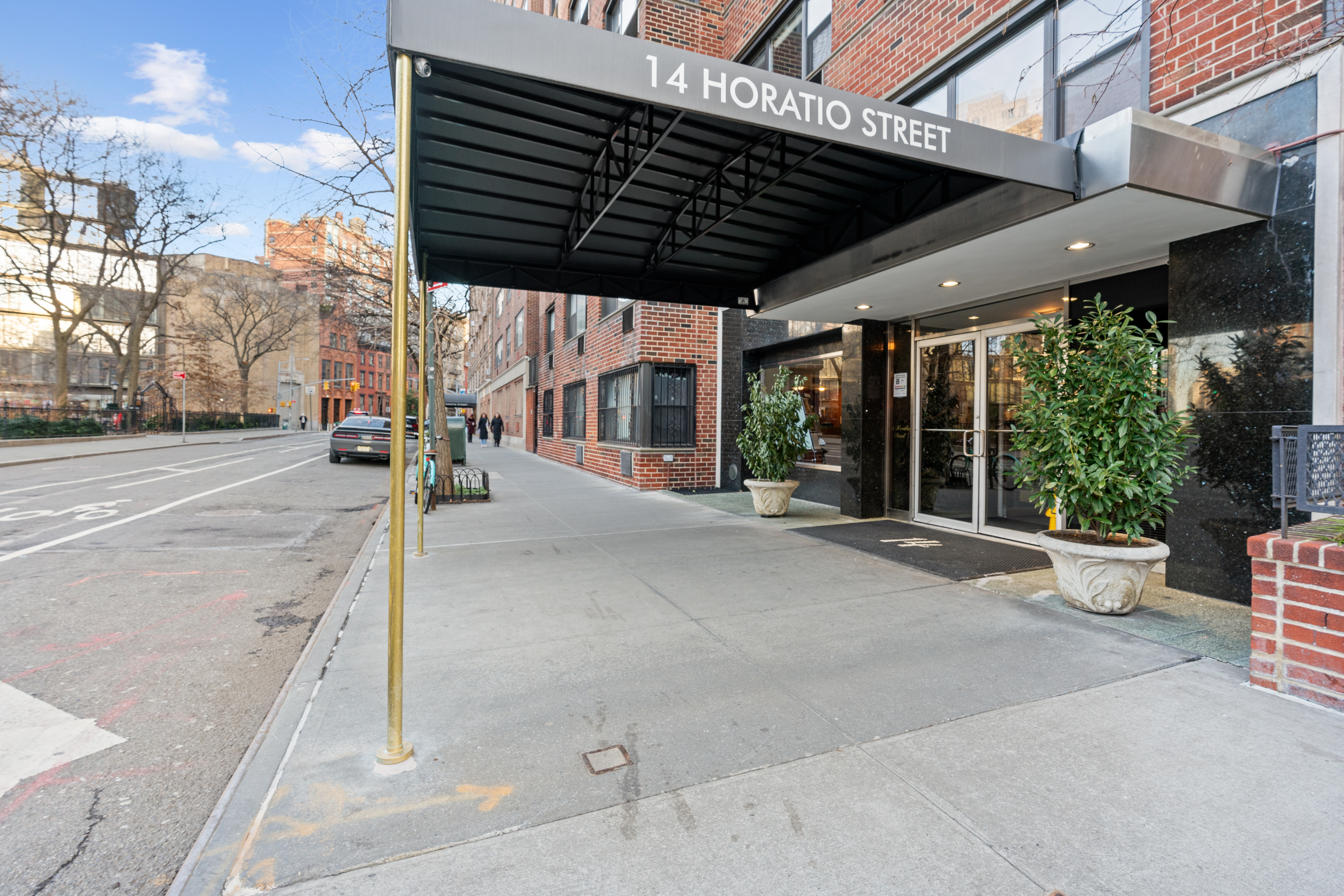 14 Horatio Street, Unit 2J Manhattan, NY 10014 - Photo 8 of 9 a view of a patio with table and chairs potted plants