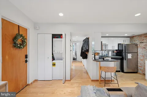 $230,000 | 211 Christian Street, Unit C, Philadelphia, PA 19147