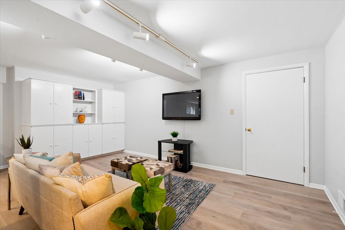 6500 Pyle Road Bethesda, MD 20817 - Photo 22 of 38 Gallery Image 22