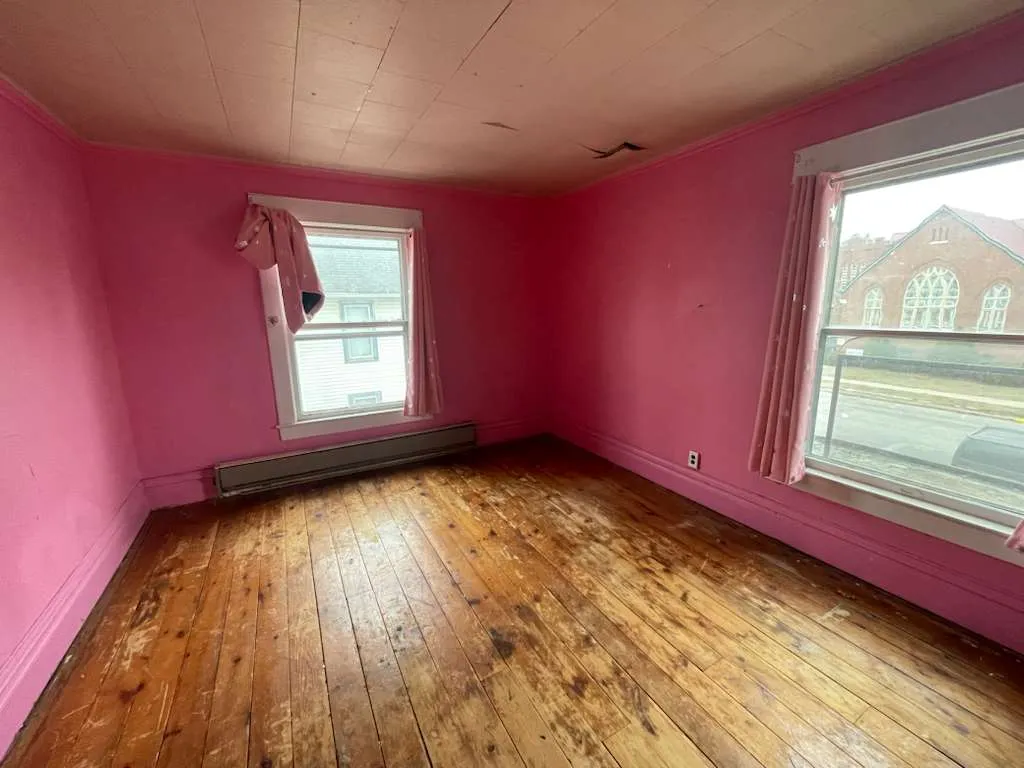 $60,000 | 203 East Washington Street, Avon, IL 61415