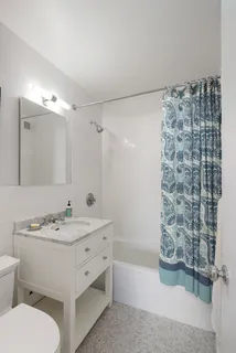 $3,200,000 | 20 West 64th Street, Unit 39K | Upper West Side