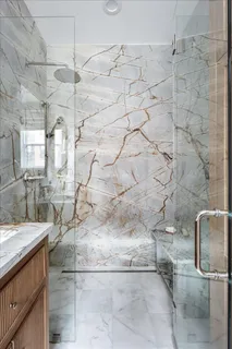 $1,200,000 | 457 West Fullerton Parkway, Unit 2W, Chicago, IL 60614