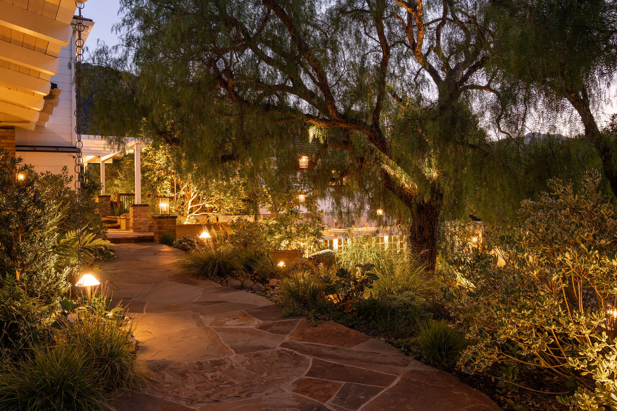 560 Cold Canyon Road Calabasas, CA 91302 - Photo 10 of 84 a view of yard