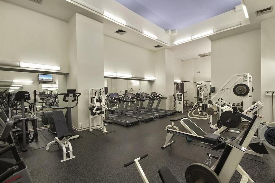 301 West 57th Street, Unit 4AA Manhattan, NY 10019 - Photo 9 of 10