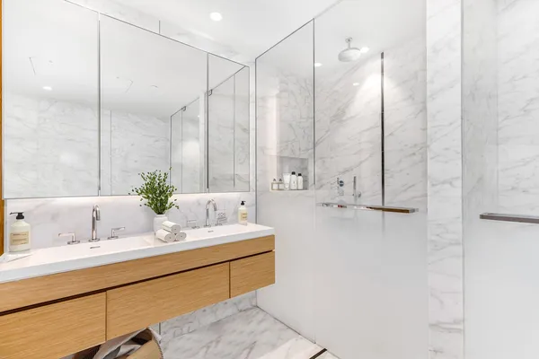 $16,000 | 565 Broome Street, Unit N8A | Hudson Square