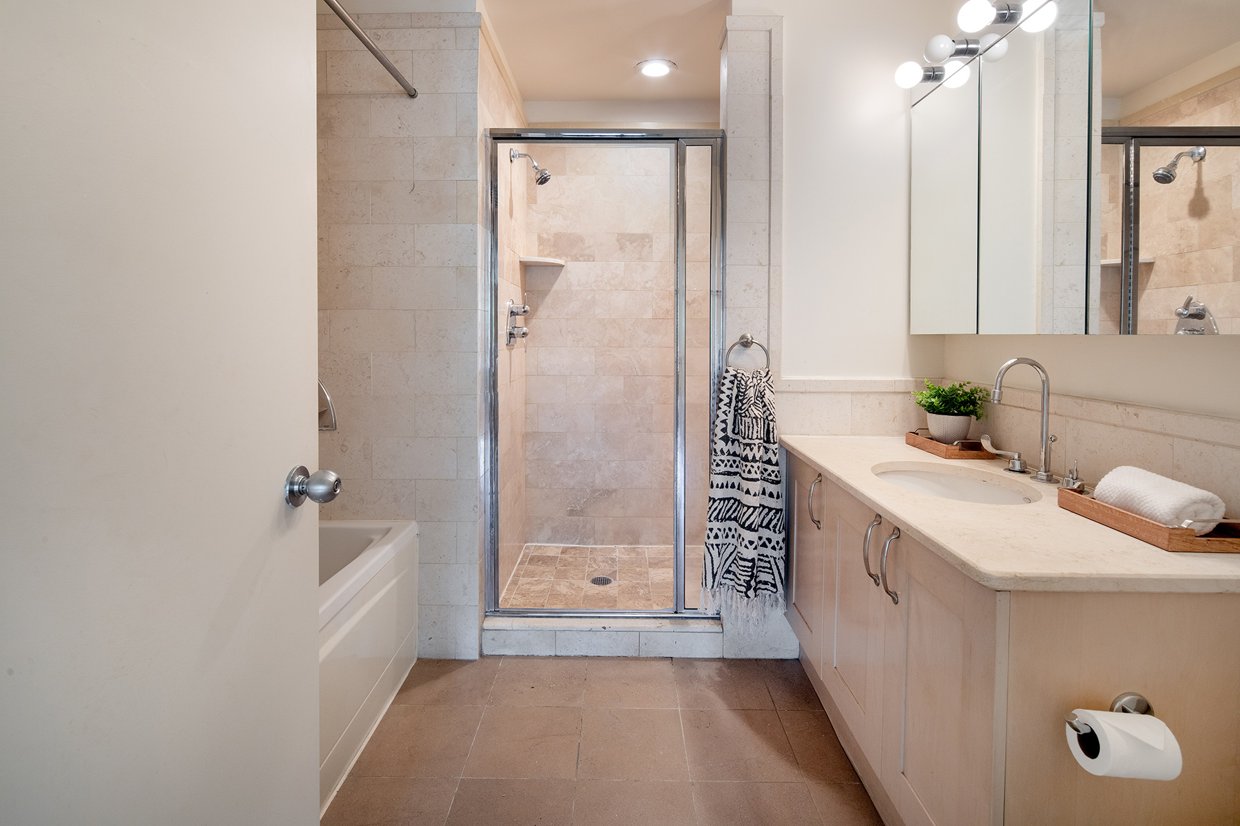 99 Jane Street, Unit 4F Manhattan, NY 10014 - Photo 8 of 12