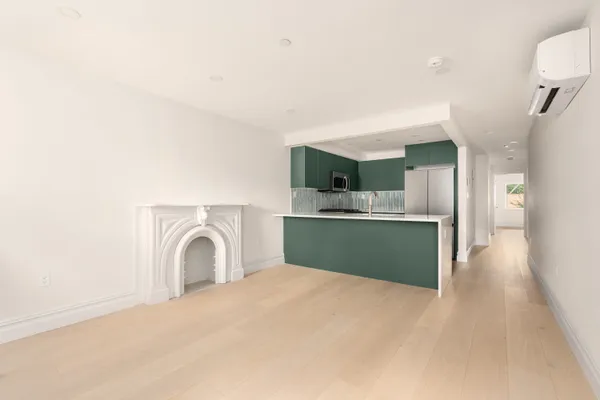 $5,500 | 66 Downing Street, Unit GARDEN | Clinton Hill