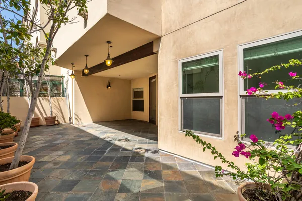 $1,149,988 | 10364 Almayo Avenue, Unit 103, Los Angeles, CA 90064