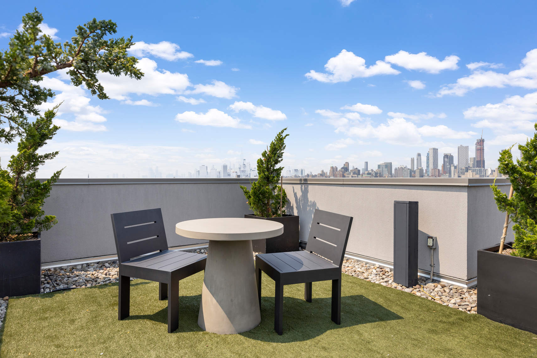 267 6th Street, Unit PHNW Brooklyn, NY 11215 - Photo 11 of 17 a view of a chairs and table in the patio