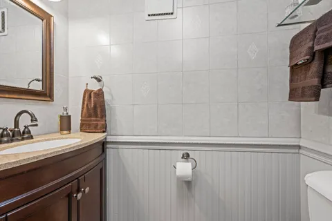 $649,995 | 15 Hickory Circle | Huguenot