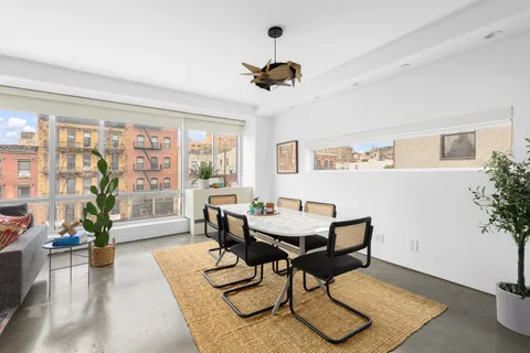 a view of a livingroom and dining room