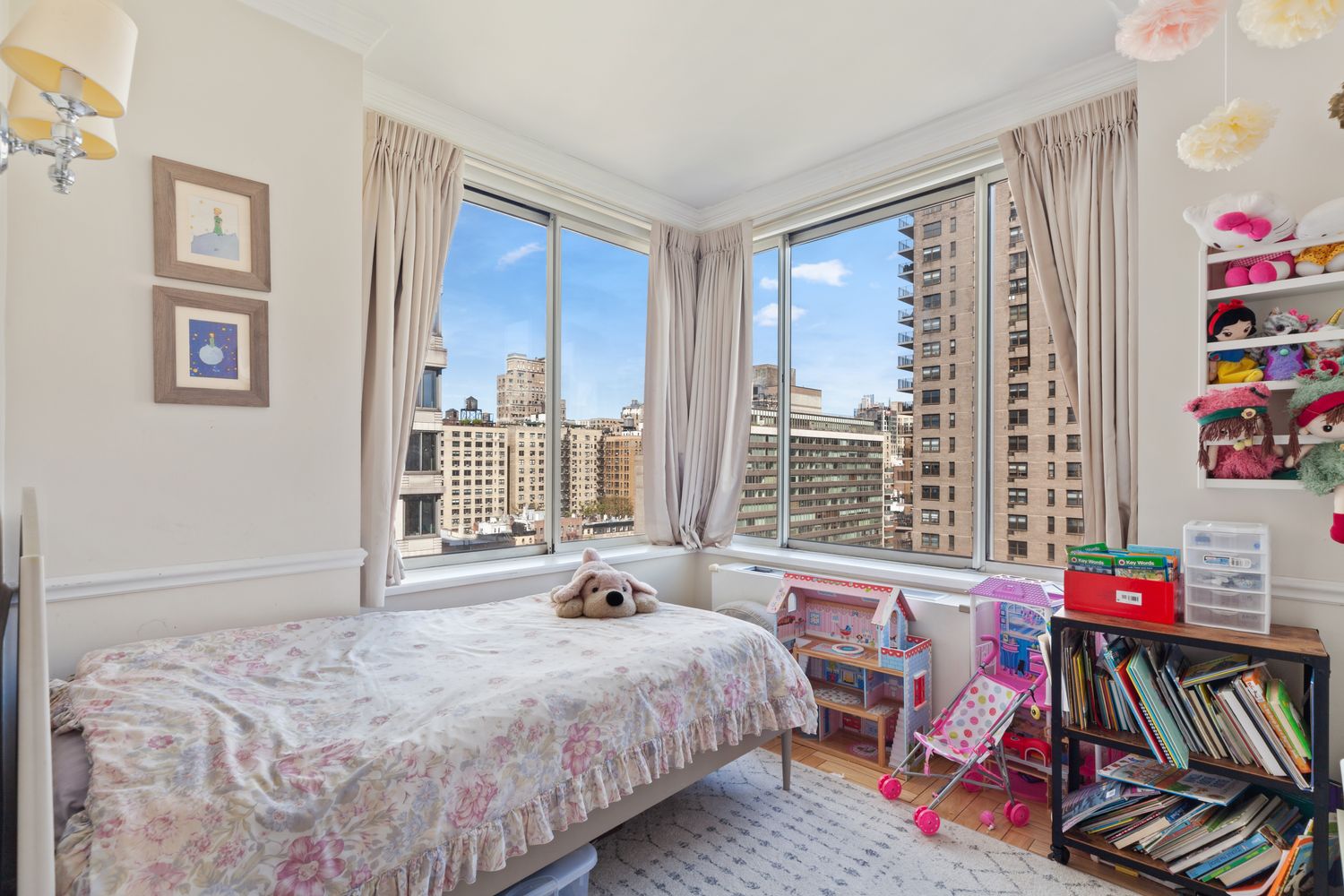 200 Riverside Boulevard, Unit 15I Manhattan, NY 10069 - Photo 5 of 10