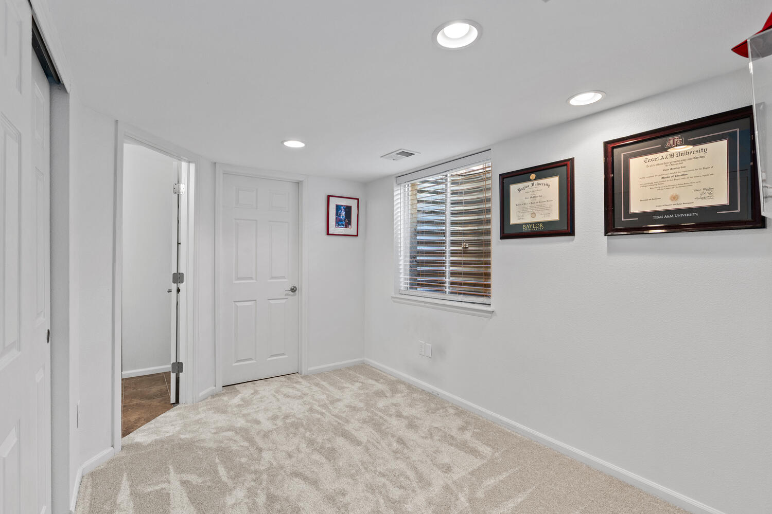 847 Timbervale Trail Highlands Ranch, CO 80129 - Photo 31 of 36 a view of an empty room with a window