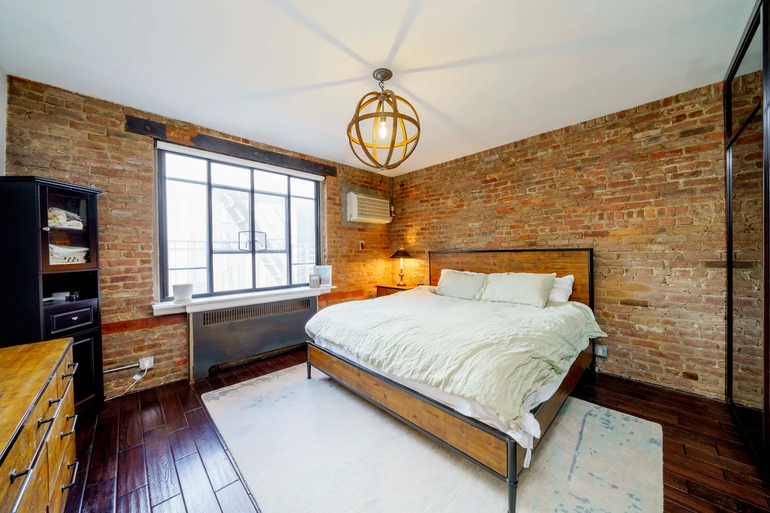 $1,400,000 | 255 West 23rd Street, Unit 4HW | Chelsea