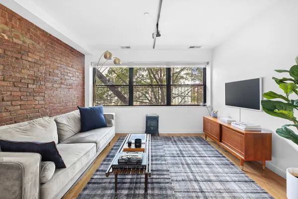 $5,000 | 130 Jackson Street, Unit 2F | Williamsburg