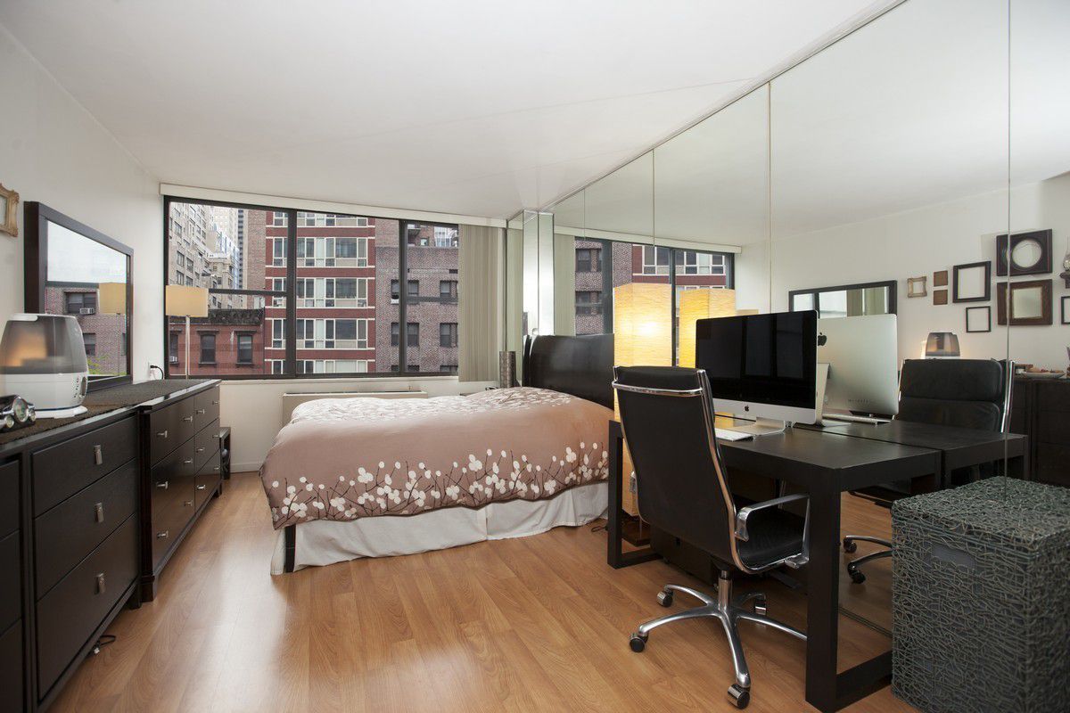 301 East 45th Street, Unit 4E Manhattan, NY 10017 - Photo 5 of 8